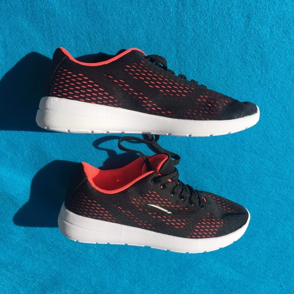 L.A. Gear running shoes - Picture 1 of 5